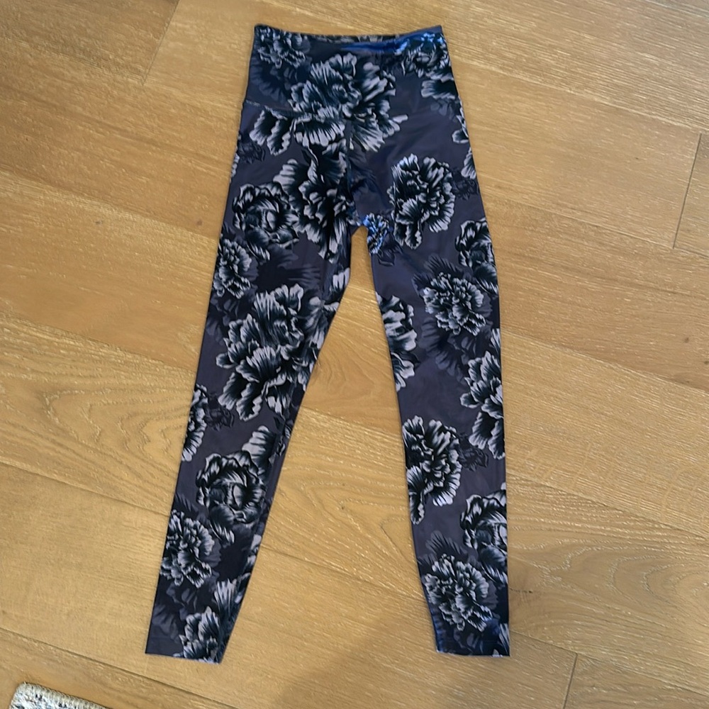 Beyond yoga leggings